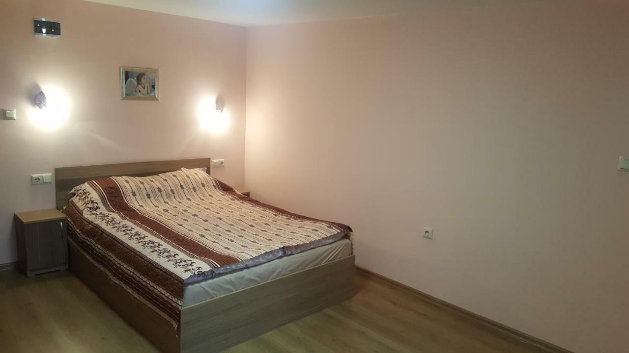 Chilingirovata Kashta Hotell Pavel Banja Exteriör bild