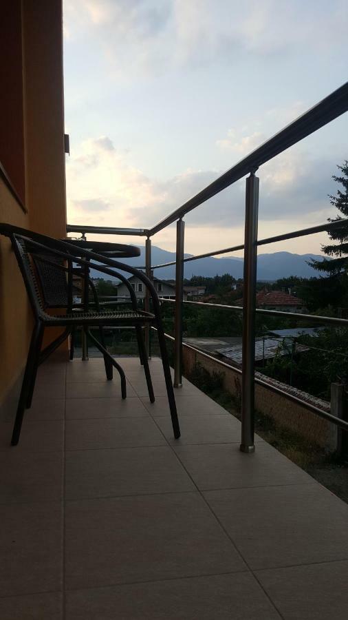 Chilingirovata Kashta Hotell Pavel Banja Exteriör bild