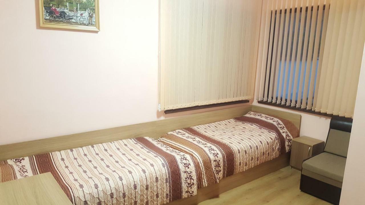 Chilingirovata Kashta Hotell Pavel Banja Exteriör bild