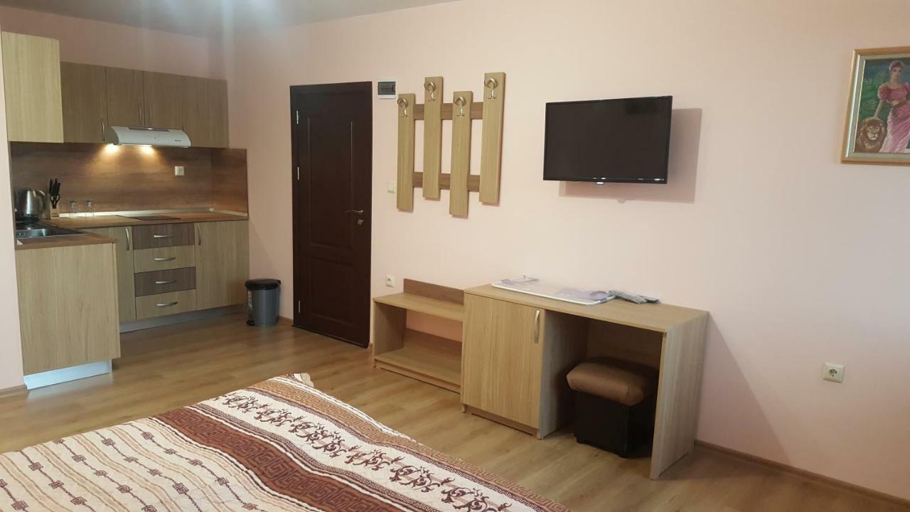 Chilingirovata Kashta Hotell Pavel Banja Exteriör bild